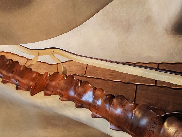 ガウディのカサ・バトリョ内部の階段