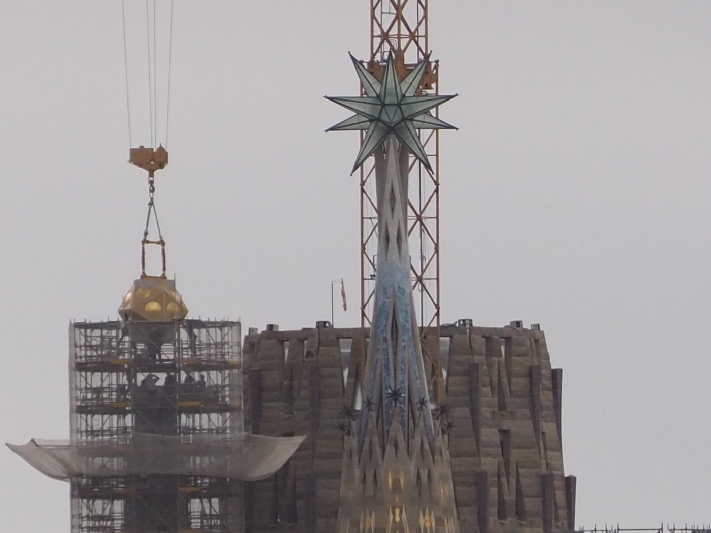 サグラダファミリアの20面体Icosaedro