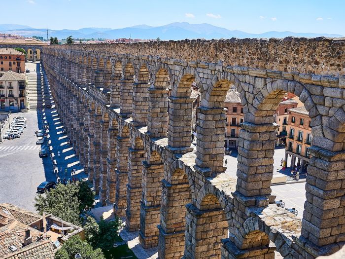 大迫力のセゴビア水道橋