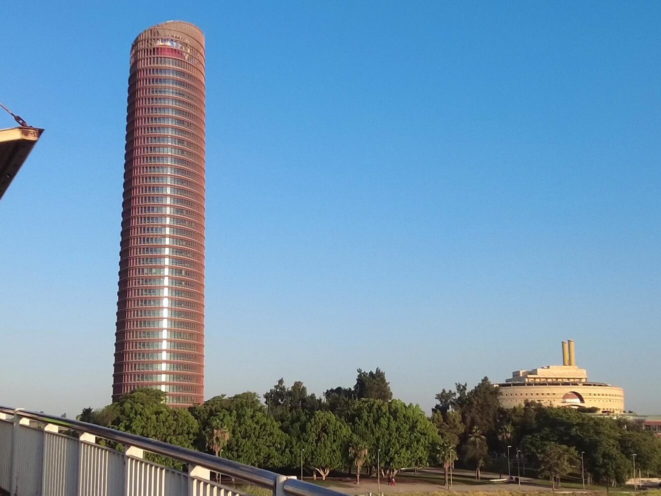 torre sevilla　セビージャ・タワー